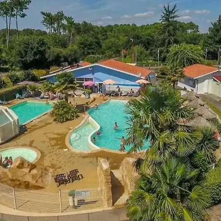4 Etoiles - Piscine - Eebif0 Campsite *